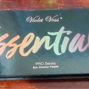 Violet Voss Essentials PRO Series Eye Shadow Palette